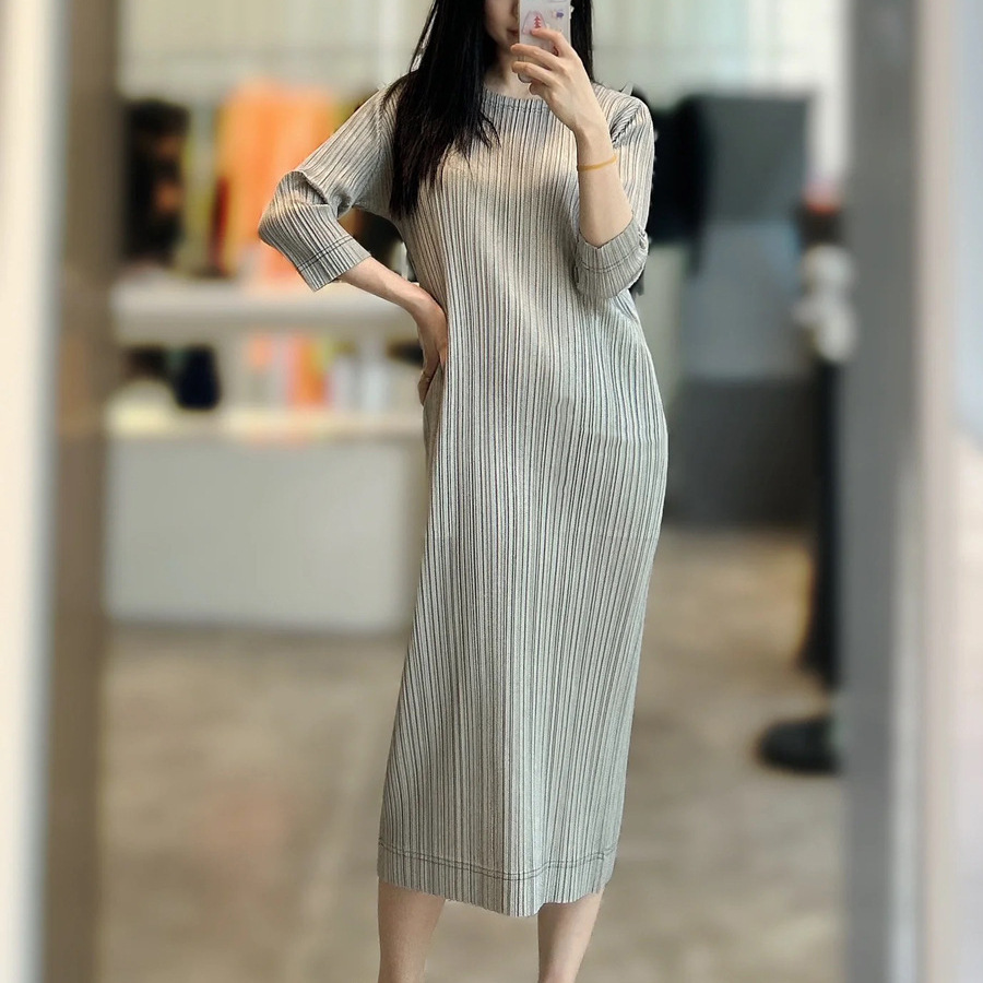 三宅褶皱女装新款女牛仔印花长袖连衣裙纯色现货源头工厂多色可选